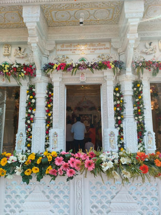 Iconic temple architectural showcase